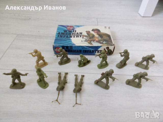 Лот стари,пластмасови войници от ВСВ. 1970-те г., снимка 5 - Колекции - 51891971