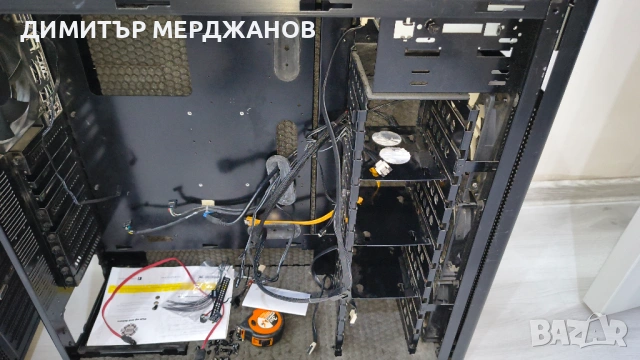 Lian Lee Pc Tower , снимка 2 - Захранвания и кутии - 53880353