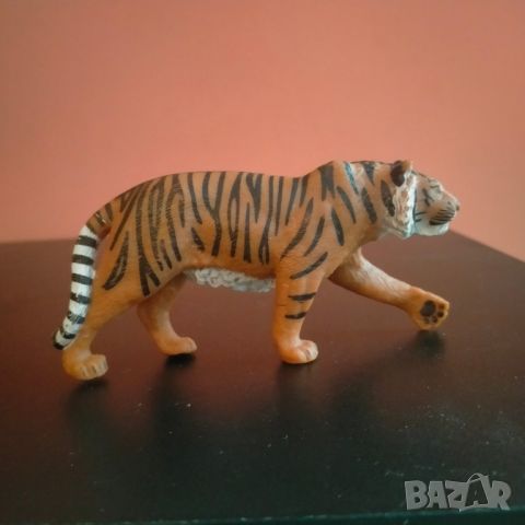 Колекционерска фигурка Schleich Tiger McDonalds Happy Meal Toy 2021 , снимка 1 - Колекции - 46798501