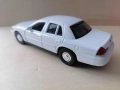 Форд Краун Виктория '99г. в мащаб 1:34 , снимка 3