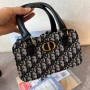 Christian Dior Дамска Чанта С Торбичка И Кутия На Марката Кристиян Диор Код 66Btq15, снимка 3