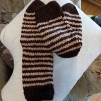 Ръчно плетени мъжки чорапи от вълна размер 44, снимка 6 - Мъжки чорапи - 44458647
