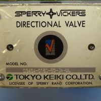 Хидравличен разпределител Sperry Vickers DG4S4-016С-50-JA-WL directional valve 100V, снимка 2 - Резервни части за машини - 45239452