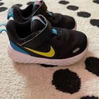 Оригинални маратонки Nike Revolution 6, снимка 2 - Детски маратонки - 45195685