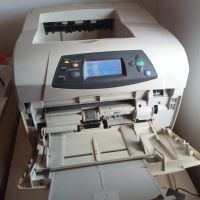 Продавам лазарен принтер Hp LaserJet 4300dtn, снимка 2 - Принтери, копири, скенери - 45171046