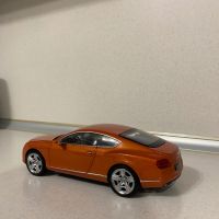 Bentley Continental GT Orange Minichamps 1:18, снимка 3 - Колекции - 45083268
