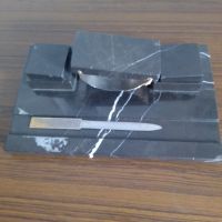 Мраморна мастилница с ножче за разрязване на поща, снимка 4 - Антикварни и старинни предмети - 45630881