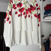 Пролетна блузка с лалета, снимка 1 - Блузи с дълъг ръкав и пуловери - 44969168
