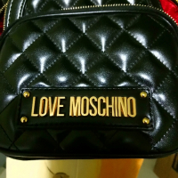 оригинална раница love Moschino , снимка 1 - Раници - 44948270