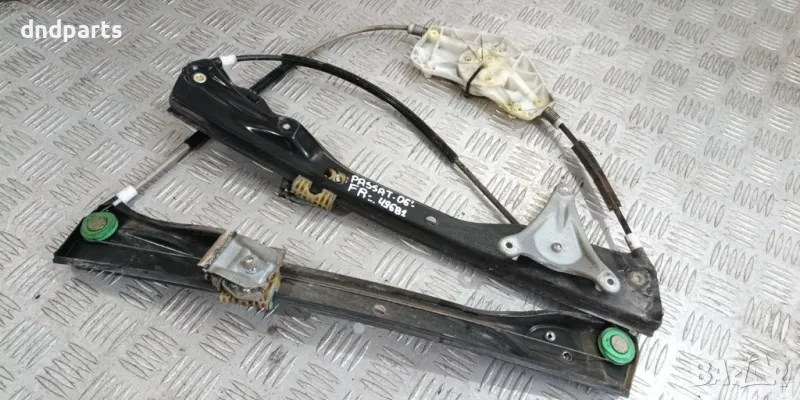 Стъклоповдигач VW Passat B6 2006г.(преден десен)	, снимка 1