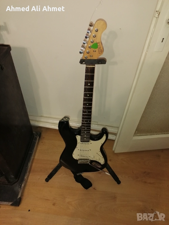 Продавам нова китара Елевейшън с кубе и калъф, снимка 1