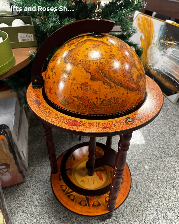 Дървен бар за напитки Глобус, снимка 1