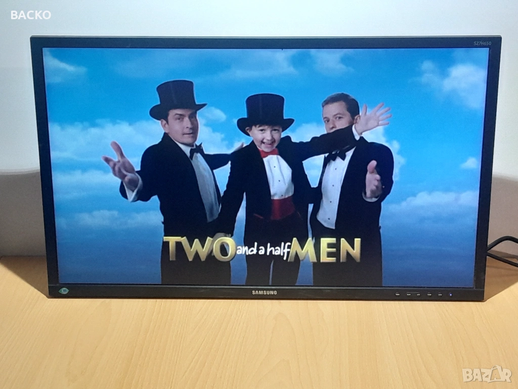 Монитор Samsung S27H650, снимка 1