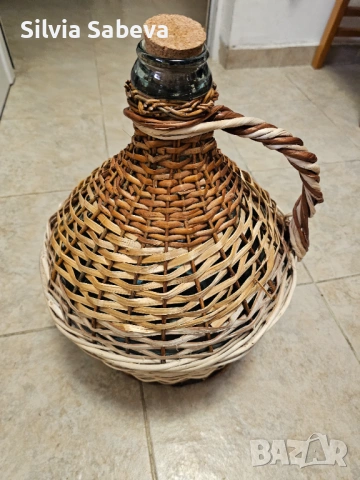 Стъклена дамаджана 10 л.