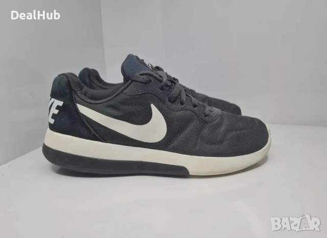 Маратонки Nike

Носени,но в отлично състояние. 

Размер 39 стелка 25 см.

Цена 30 евро.