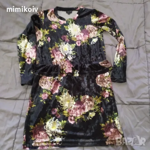 Рокля размер 140