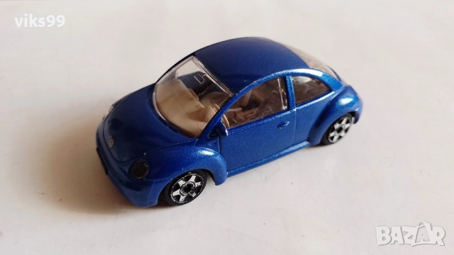 Bburago VOLKSWAGEN New Beetle MADE IN ITALY 1:43, снимка 2 - Колекции - 52800648