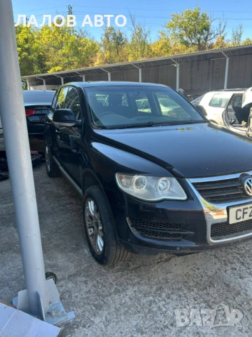 Vw Touareg na chasti 2.5 177hp Фолксваген Туарег автомат на части, снимка 3 - Автомобили и джипове - 53161128