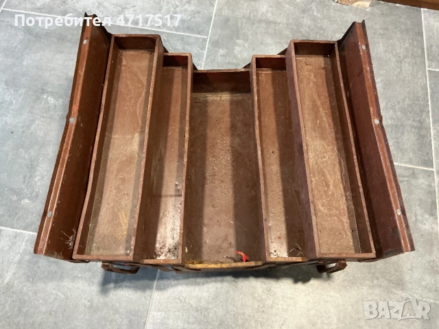 Метален куфар, снимка 3 - Куфари с инструменти - 53966774