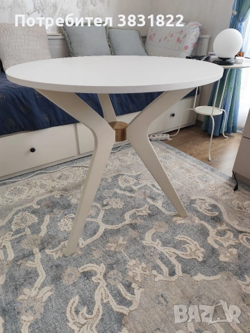 маса с диаметър 80 см