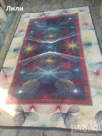 Голям цветен килим, снимка 1 - Килими - 46396177