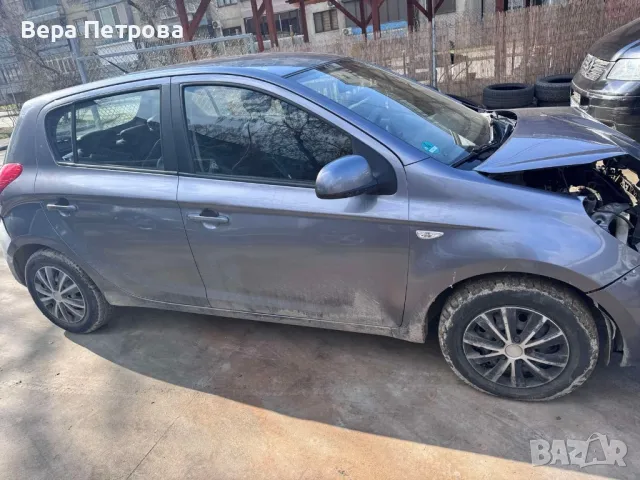 Hyundai i20 , снимка 3 - Автомобили и джипове - 49200323