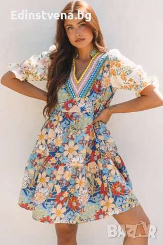 Дамска къса рокля с флорален принт, V-образно деколте и плетени детайли, снимка 4 - Рокли - 53081867