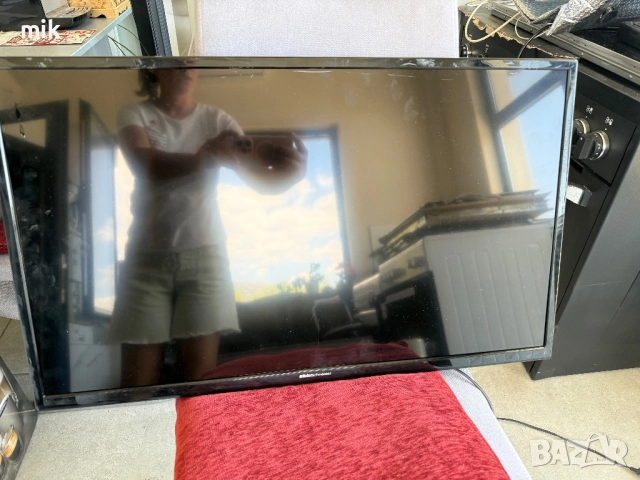 Телевизор Shneider 32 инча