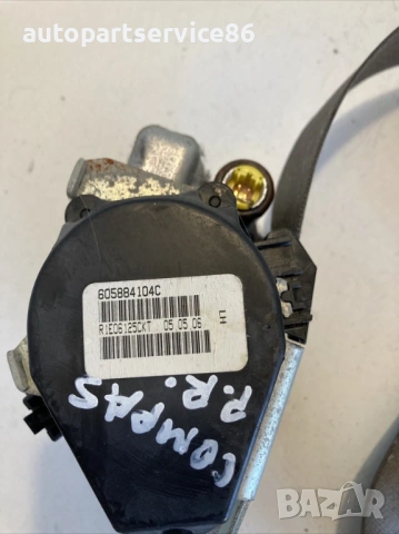 Преден десен колан за безопасност за Jeep Compass (2009) 605884104C, снимка 2 - Части - 53497922
