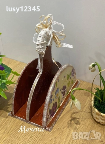 Двоен салфетник- Пролетни теменужки!💜💚💜, снимка 2 - Прибори за хранене, готвене и сервиране - 53843121