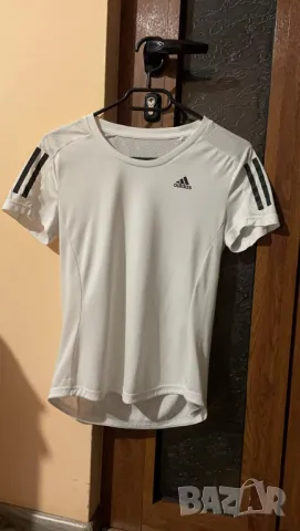 Дамска тениска adidas, снимка 1 - Тениски - 47347117