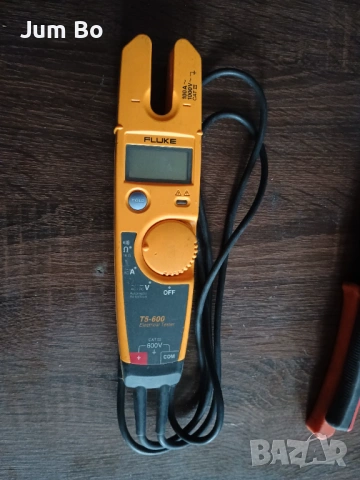 FLUKE T5-600 мултицет + амперклещи