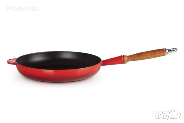 Чугунен тиган Le Creuset 20058280600460 Cherry Red 28см Чугунен емайлиран тиган дървена дръжка , снимка 8 - Съдове за готвене - 45975208