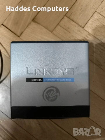 Linksys (Cisco) SD2005 5-Port 10/100/1000 Gigabit Switch, снимка 2 - Суичове - 53891666