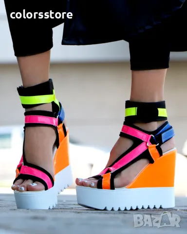 Сандали на платформа - шарени с оранжево - KD20