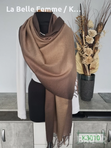 Двулицеви шалове от кашмир с втъкана златна нишка, снимка 6 - Шалове - 51861388