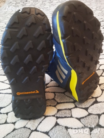 Детски туристически обувки Adidas Terrex Mid GTX K, снимка 2 - Детски маратонки - 52953650