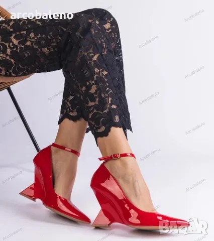 Дамски лачени обувки с платформа Florianda, 2цвята , снимка 2 - Дамски елегантни обувки - 49637446