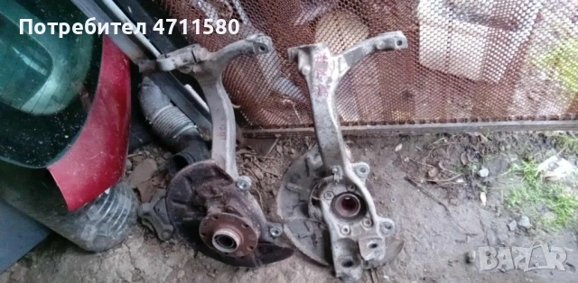 Шенкели главина предни ляв-десен брой 30-евро   за Ауди  А4 комби 2.5 TDI 163к.с  2003г