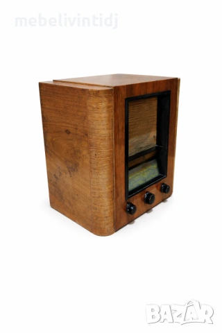 Ретро радиоприемник с дървен корпус от 30-те години, снимка 3 - Антикварни и старинни предмети - 54025113