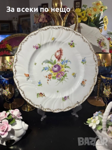 Nевероятно красиво немско плато с майсенски ръчно нарисувани подглазурно букети и цветя Код P1627