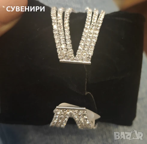 Дамска широка гривна с изкуствени цирконий , снимка 4 - Гривни - 50558873