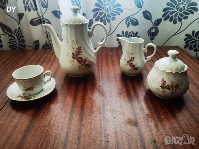 Нов Порцеланов сервиз за кафе 17 части есенни листа