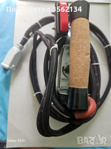 Продавам професионална ютия за гладене, снимка 4 - Ютии - 53835546