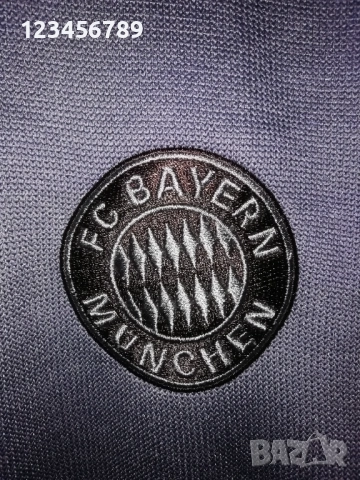 Bayern Munich Oktoberfest Adidas оригинално горнище жилетка Байерн Мюнхен Munchen , снимка 6 - Спортни дрехи, екипи - 53165990