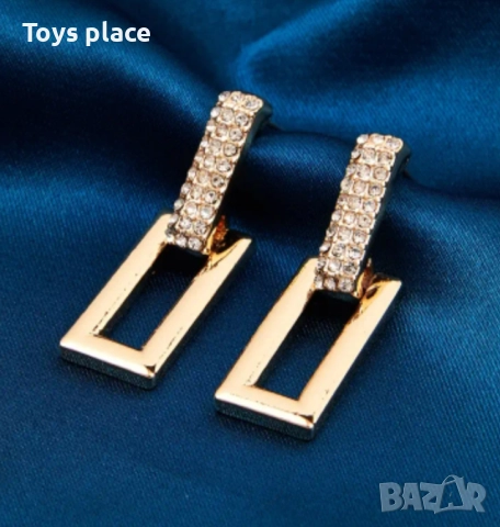 Различни модели ефектни дамски обеци Версаче , снимка 10 - Обеци - 52635114