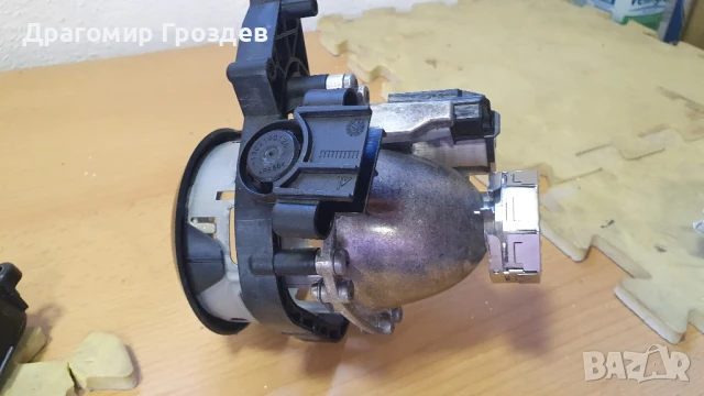 Оригинални части за Ляв фар Audi A4 (8K) / Ауди А4 (2011-2015), снимка 8 - Части - 51192372