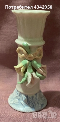 Порцеланова винтидж мини ваза. 