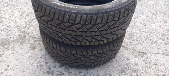 2бр. зимни гуми 215/50/17 DOT 2421, снимка 6 - Гуми и джанти - 51712423