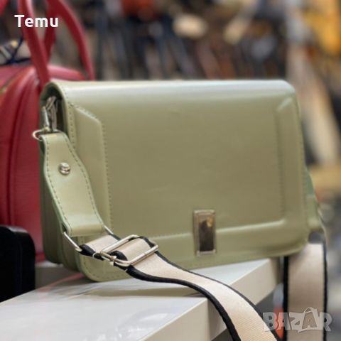 Модерна и стилна дамска чанта в нежни лачени цветове, снимка 8 - Чанти - 45664516